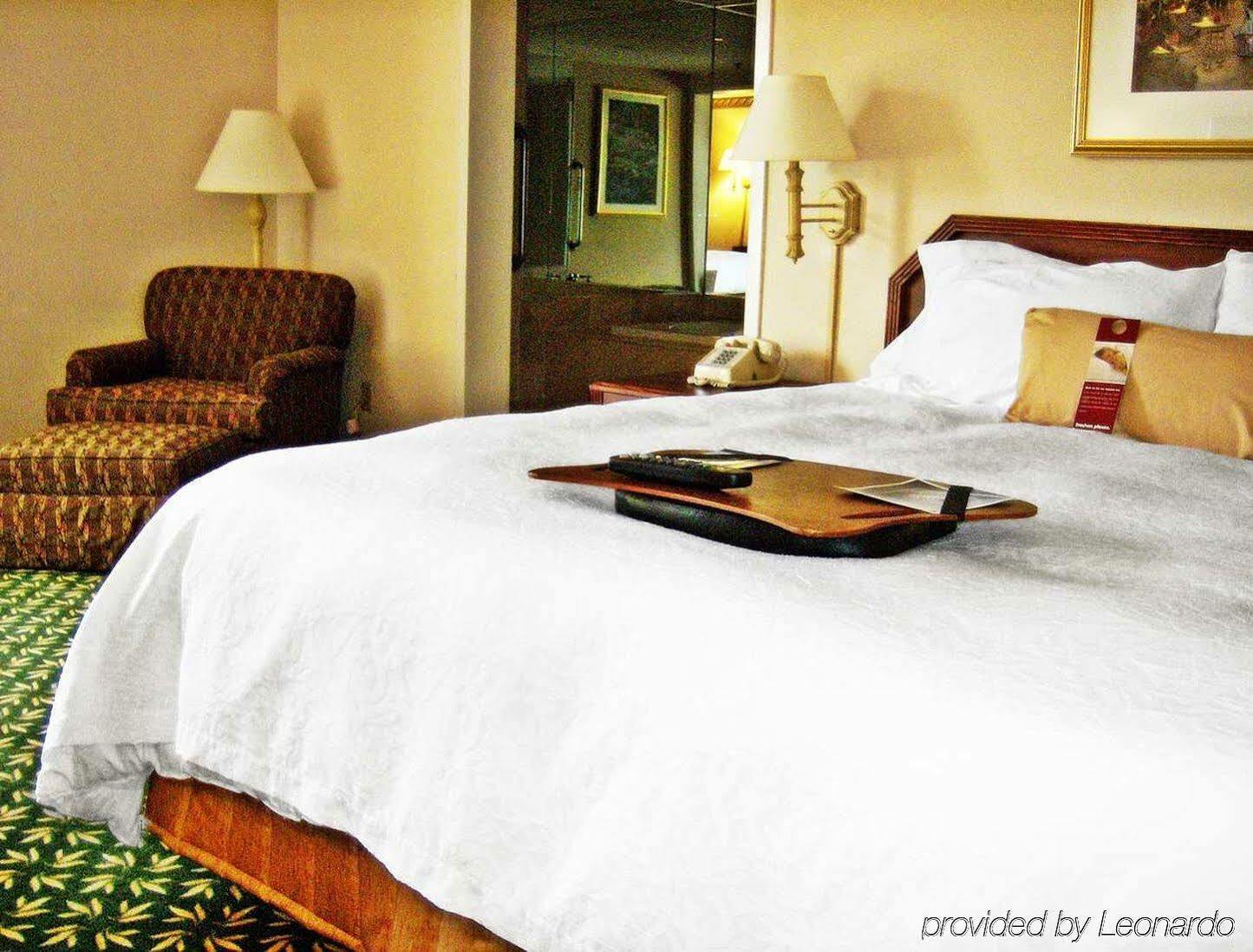 HOLIDAY INN EXPRESS - HORSE CAVE, AN IHG HOTEL HORSE CAVE, KY 3* (United  States) - from US$ 99 | BOOKED