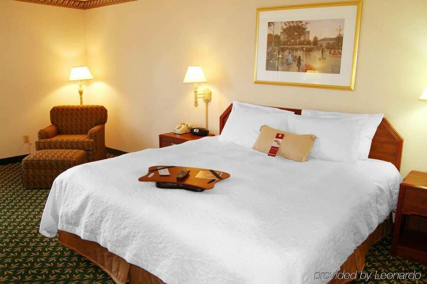 HOLIDAY INN EXPRESS - HORSE CAVE, AN IHG HOTEL HORSE CAVE, KY 3* (United  States) - from US$ 99 | BOOKED